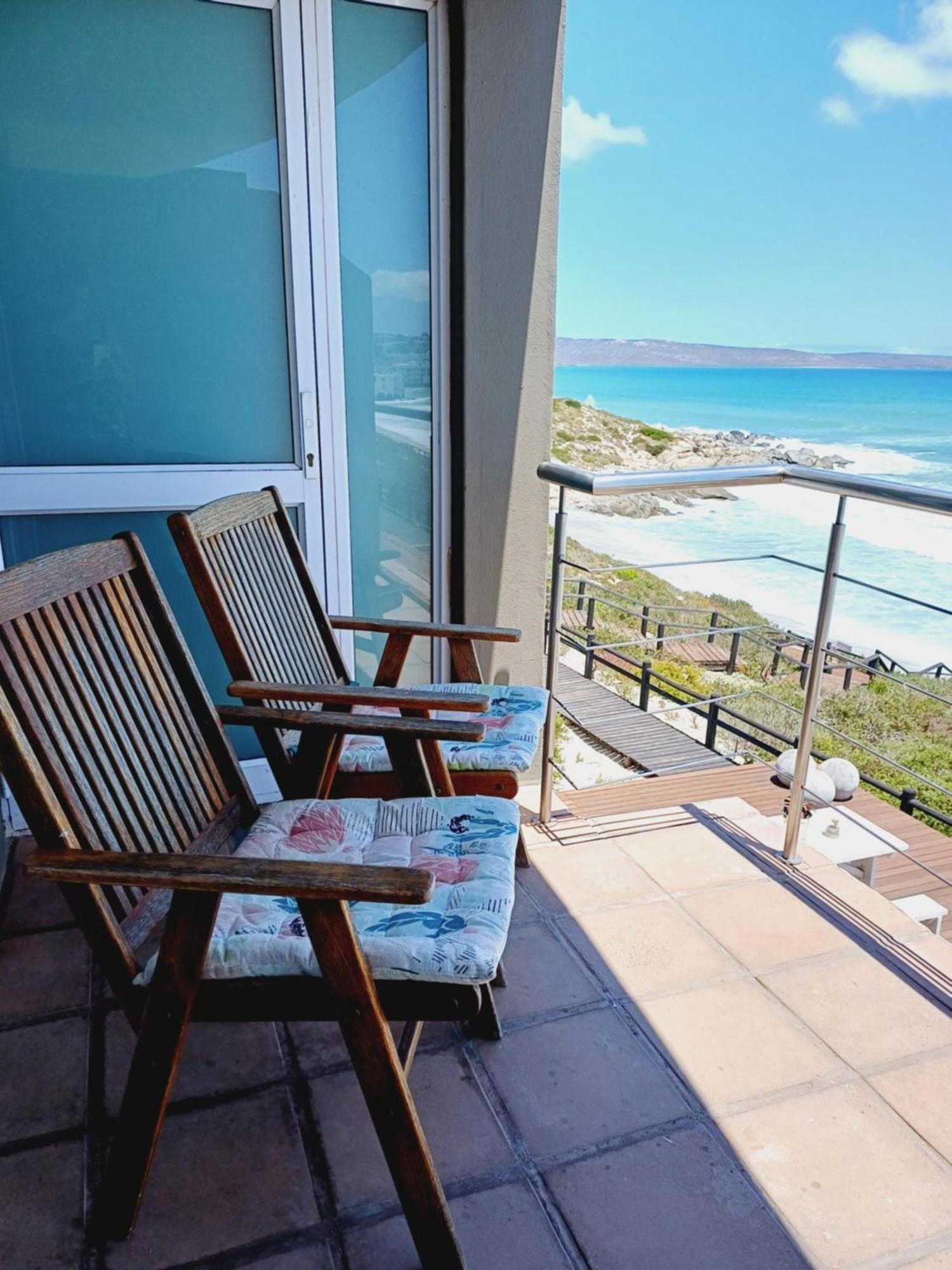 Langebaan Beach Towers Exteriör bild