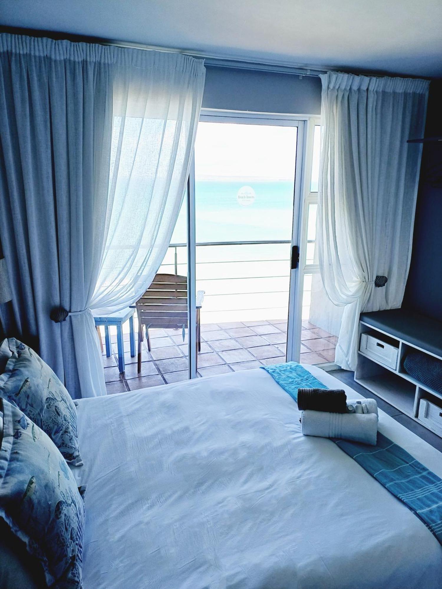 Langebaan Beach Towers Exteriör bild