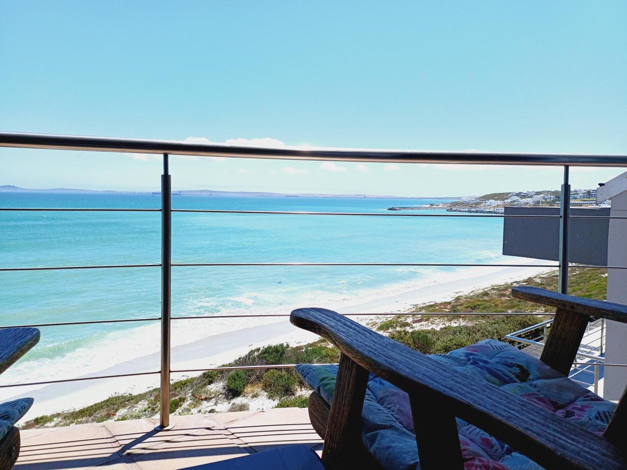 Langebaan Beach Towers Exteriör bild